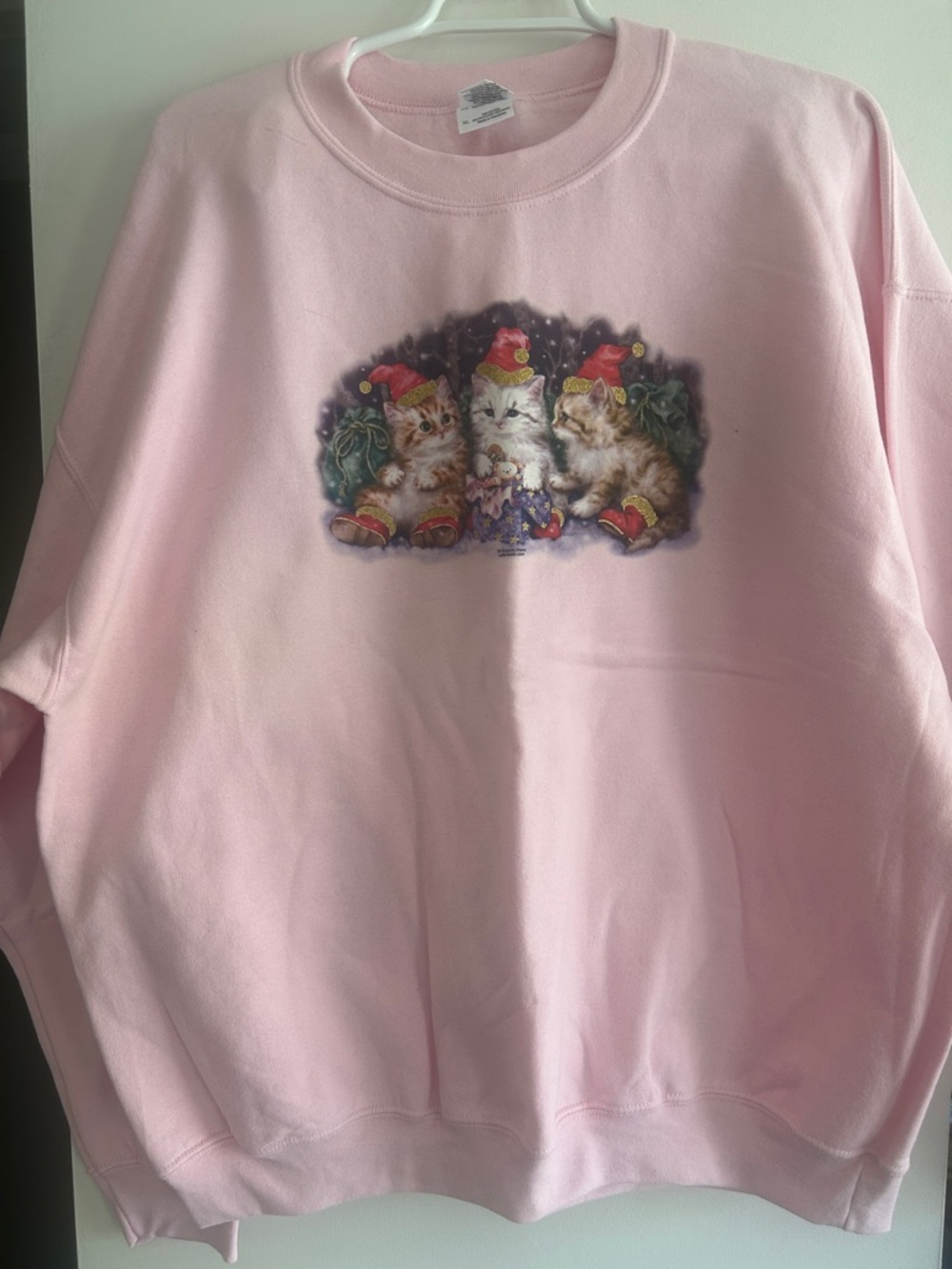 Gildan Light Pink Crewneck Sweatshirt with Holiday Kitten Trio Graphic